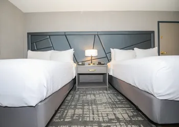 Crowne Plaza Providence-Warwick Airport by IHG hotel thumbnail 5
