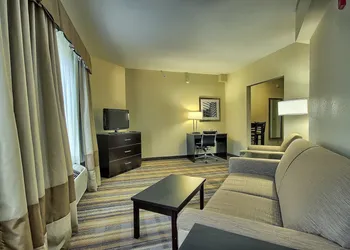 Holiday Inn Express Hotel & Suites Columbus SW-Grove City by IHG hotel thumbnail 6