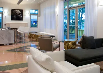 Leslie Hotel Ocean Drive hotel thumbnail 5