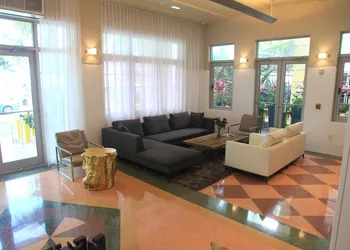 Leslie Hotel Ocean Drive hotel thumbnail 8