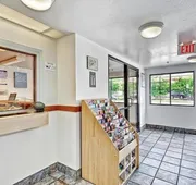 Motel 6 Glenview, IL - Chicago North hotel detail image 4