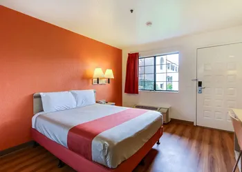 Motel 6 Salinas, CA - North Monterey Area hotel thumbnail 4