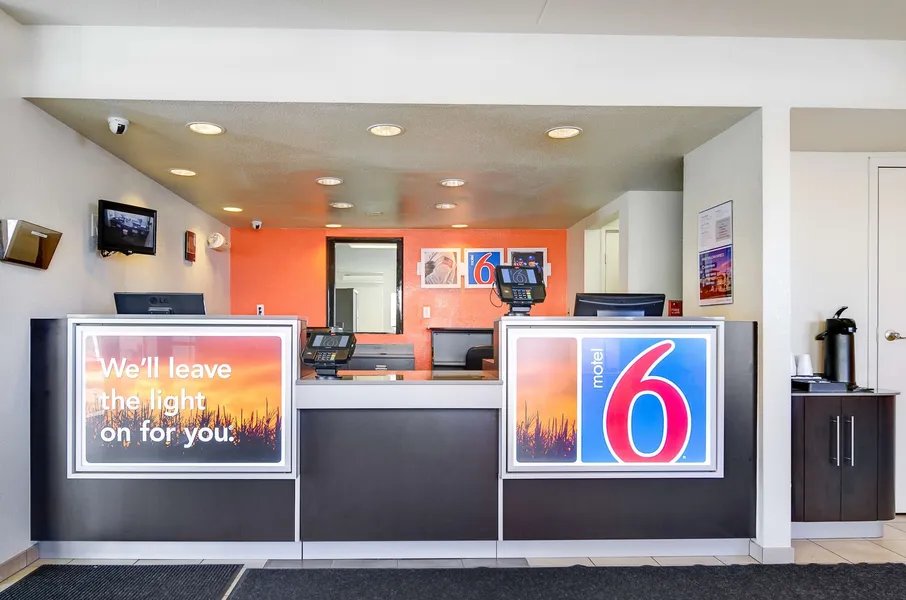 Motel 6-Springfield MO - North hotel detail image 2