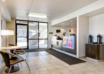 Motel 6-Springfield MO - North hotel thumbnail 4