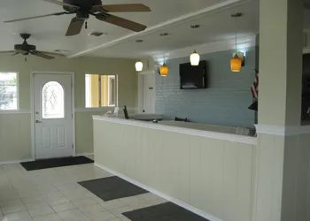 American Inn and Suites hotel thumbnail 2