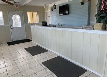 American Inn and Suites hotel thumbnail 4