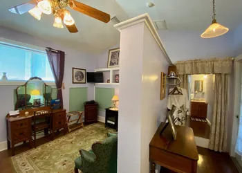 Penny Farthing Inn hotel thumbnail 8