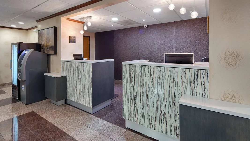 Best Western Plus Richmond Airport Hotel hotel detail image 2