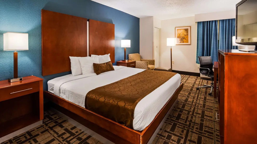 Best Western Plus Richmond Airport Hotel hotel detail image 6