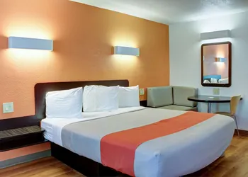 Motel 6 Bishop, CA hotel thumbnail 5