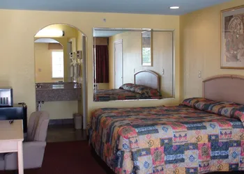 Winnquest Inn Near Ft. Sam Houston hotel thumbnail 7