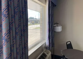 Days Inn by Wyndham San Antonio Southeast/Frost Bank Center hotel thumbnail 7