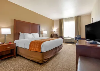 Comfort Inn Near UNT hotel thumbnail 5