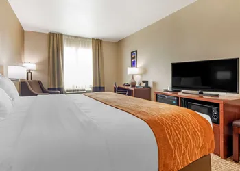 Comfort Inn Near UNT hotel thumbnail 7
