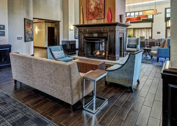 Hampton Inn & Suites Nashville-Vanderbilt-Elliston Place hotel thumbnail 2