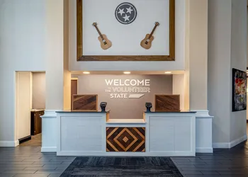 Hampton Inn & Suites Nashville-Vanderbilt-Elliston Place hotel thumbnail 4