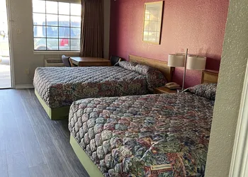 Country Inn Motel hotel thumbnail 7