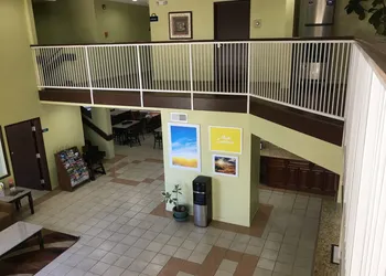 Days Inn by Wyndham Holbrook hotel thumbnail 3