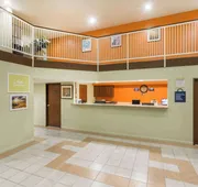 Days Inn by Wyndham Holbrook hotel detail image 4