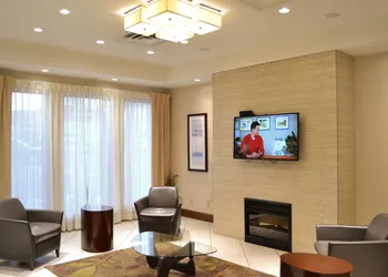 Amenida Residences hotel thumbnail 5