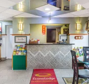 Econo Lodge Clarks Summit - Scranton hotel detail image 3