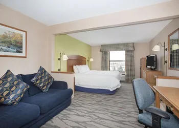 Baymont by Wyndham Thornton hotel thumbnail 4