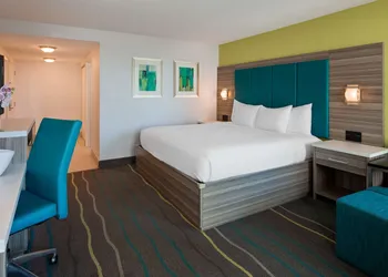 Best Western Plus Oceanside Inn hotel thumbnail 3