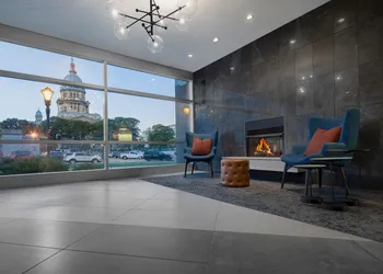 State House Inn, Trademark Collection by Wyndham hotel thumbnail 2