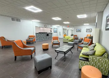 Ramada by Wyndham New Kensington hotel thumbnail 4