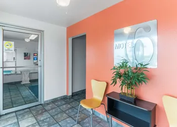 Motel 6 Pensacola, FL - Airport West hotel thumbnail 4