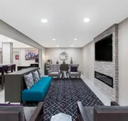 La Quinta Inn & Suites by Wyndham Blue Springs hotel detail image 3