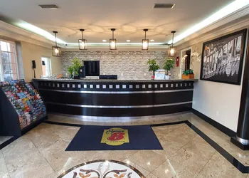 Super 8 by Wyndham Cypress Buena Park Area hotel thumbnail 2