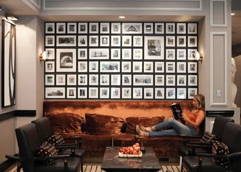 Claridge House Chicago, Tapestry Collection by Hilton hotel thumbnail 3