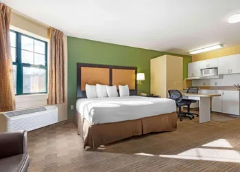 Studio 6 Corporate Extended Stay Rochester Henrietta NY hotel thumbnail 4