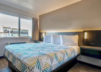 Motel 6 Santa Fe hotel thumbnail 6