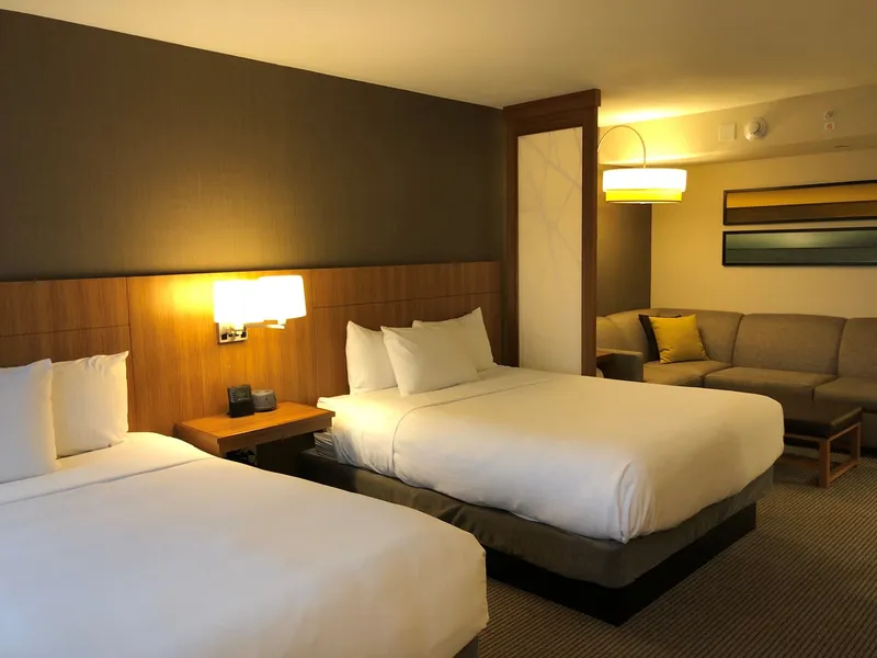 Hyatt Place Chicago/O'Hare Airport hotel detail image 6