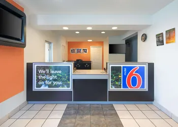 Motel 6 Woodland, CA – Sacramento Airport hotel thumbnail 2