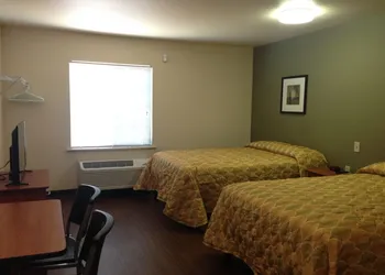 Inland Suites Lamar Street hotel thumbnail 5