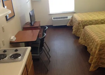 Inland Suites Lamar Street hotel thumbnail 7