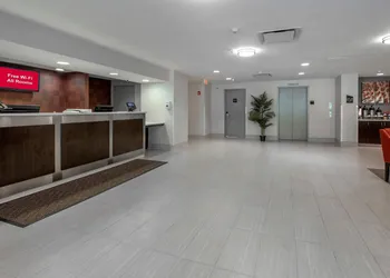 Red Roof Inn PLUS+ Boston - Mansfield/ Foxboro hotel thumbnail 6