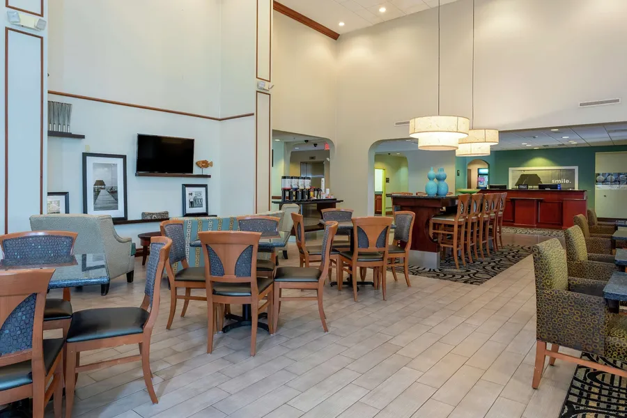 Hampton Inn & Suites Ft. Pierce hotel detail image 2