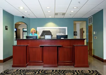 Hampton Inn & Suites Ft. Pierce hotel thumbnail 4