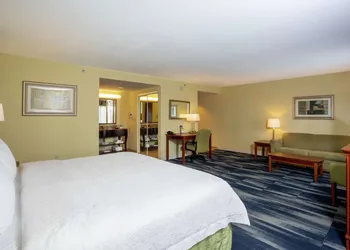 Hampton Inn & Suites Ft. Pierce hotel thumbnail 8