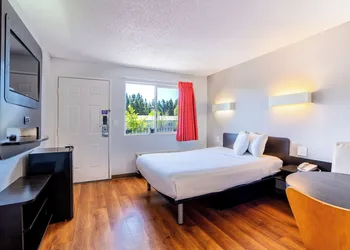 Motel 6 Pleasanton, CA hotel thumbnail 7