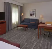 Hampton Inn & Suites Bakersfield North-Airport hotel detail image 7