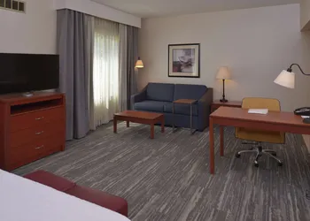 Hampton Inn & Suites Bakersfield North-Airport hotel thumbnail 7