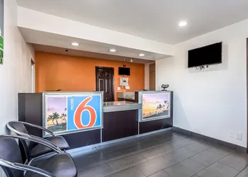 Motel 6 Needles, CA hotel thumbnail 2