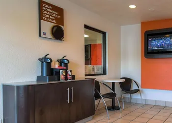 Motel 6 Stanton, CA - Anaheim West hotel thumbnail 4