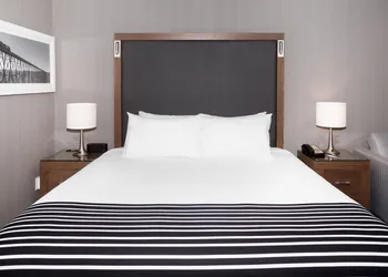 Sandman Signature Lethbridge Lodge hotel thumbnail 4