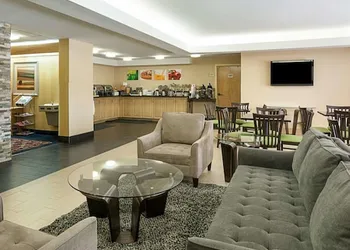Quality Inn Richmond Airport hotel thumbnail 7